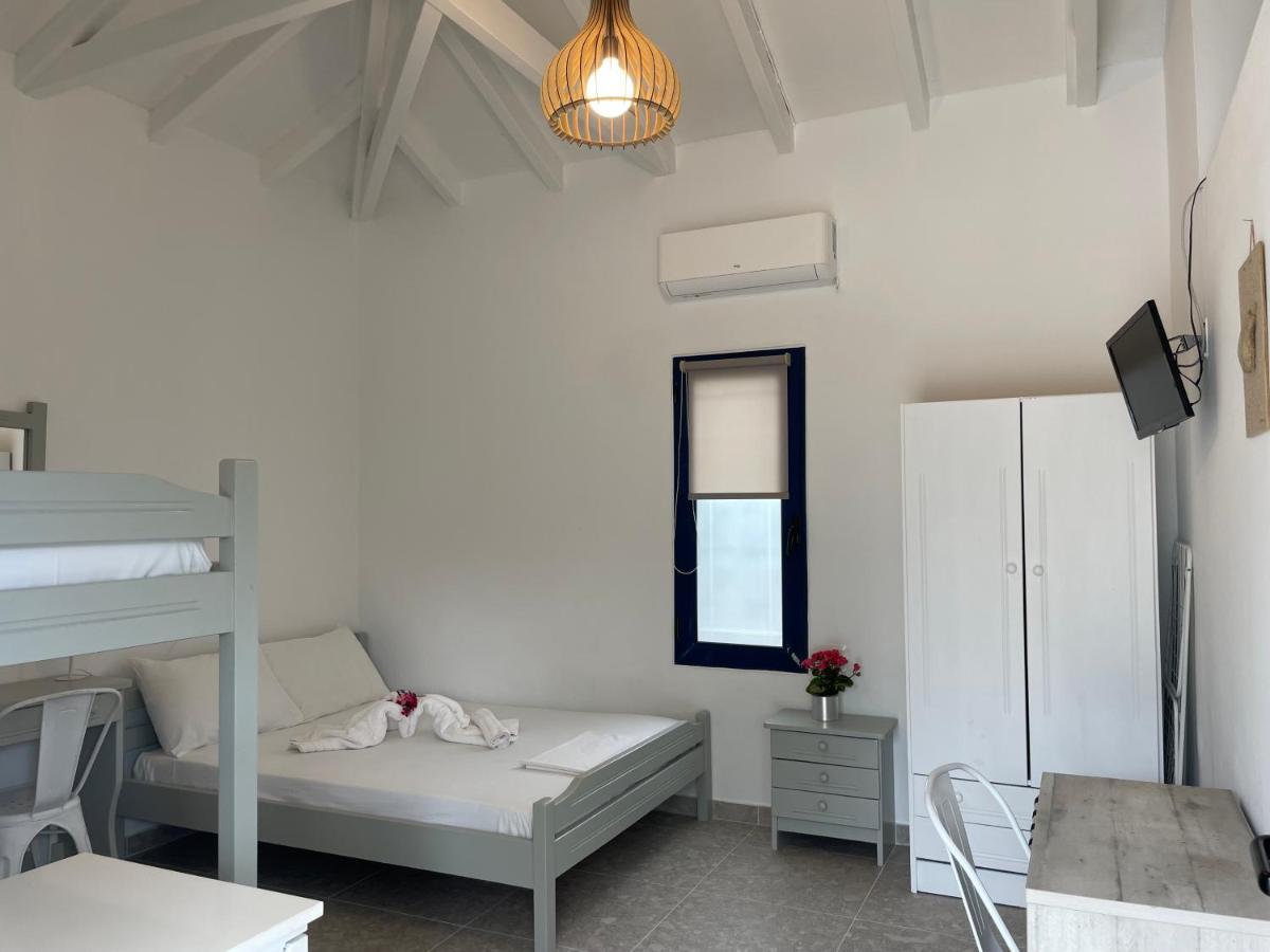 Simos Camping Elafonisos & Bungalows Bagian luar foto