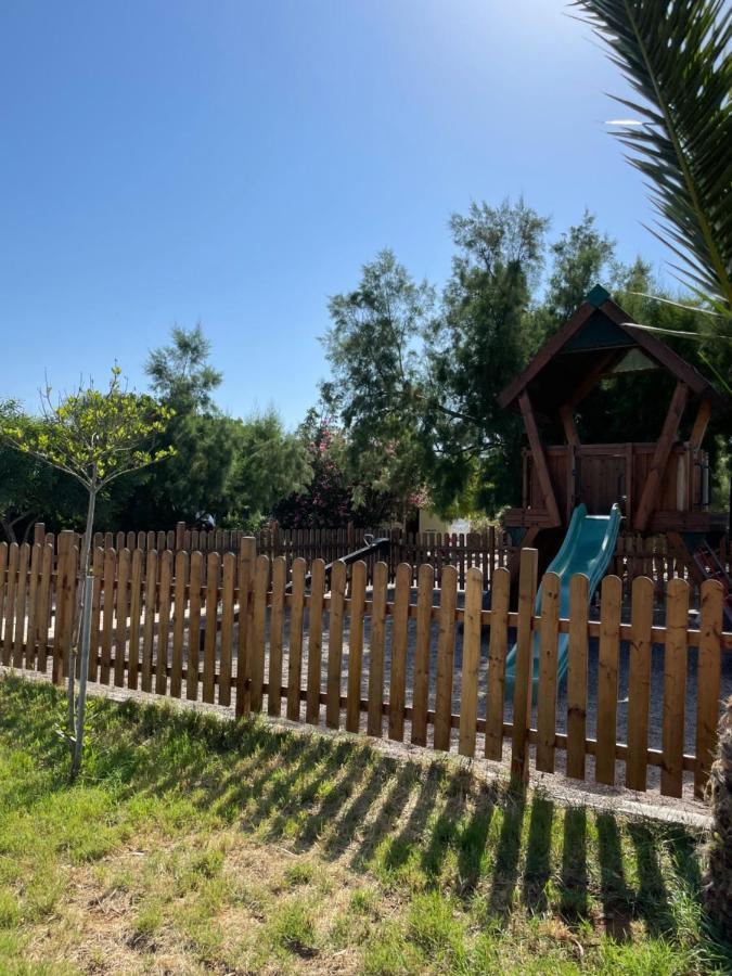 Simos Camping Elafonisos & Bungalows Bagian luar foto